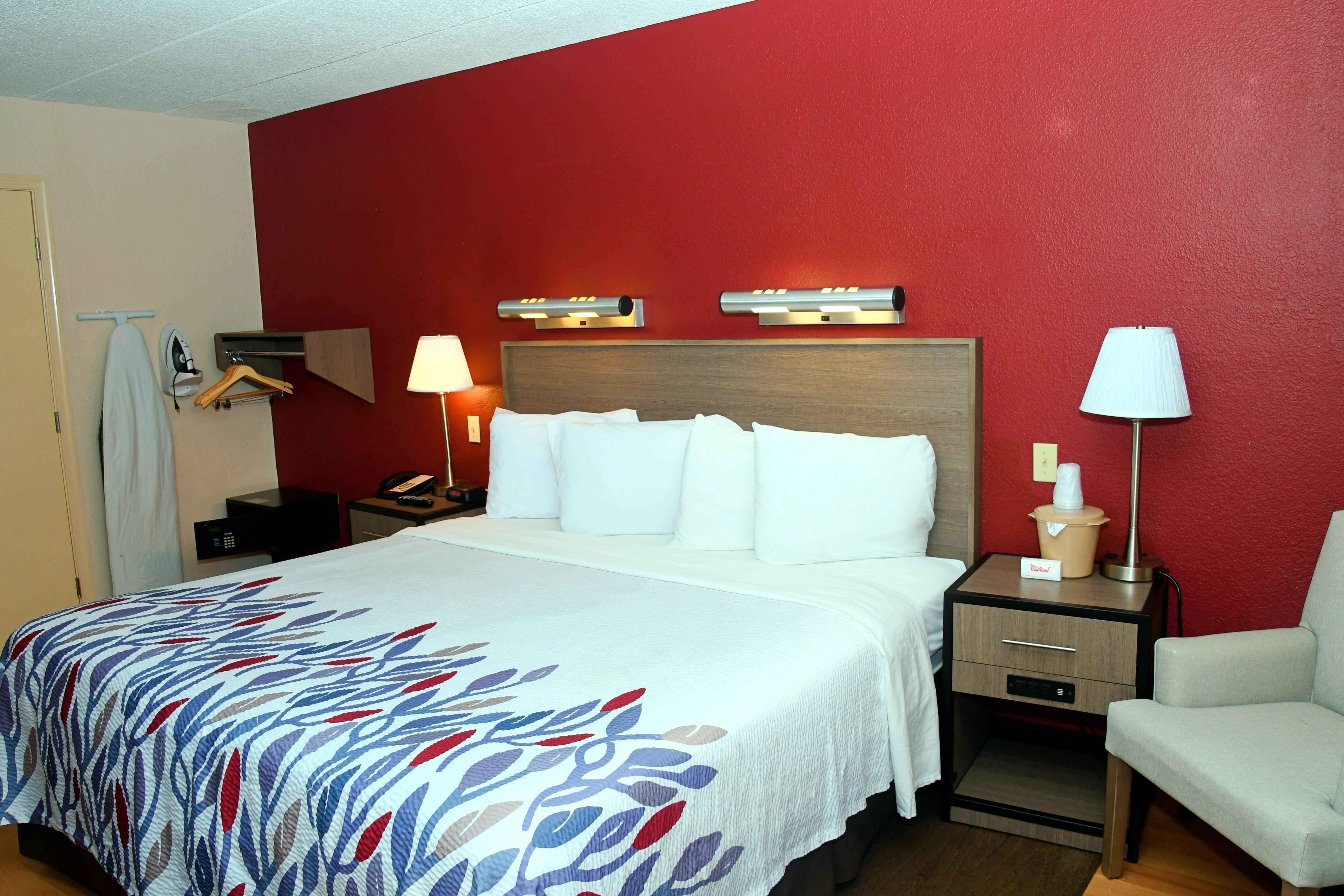 Red Roof Inn Richmond South Экстерьер фото